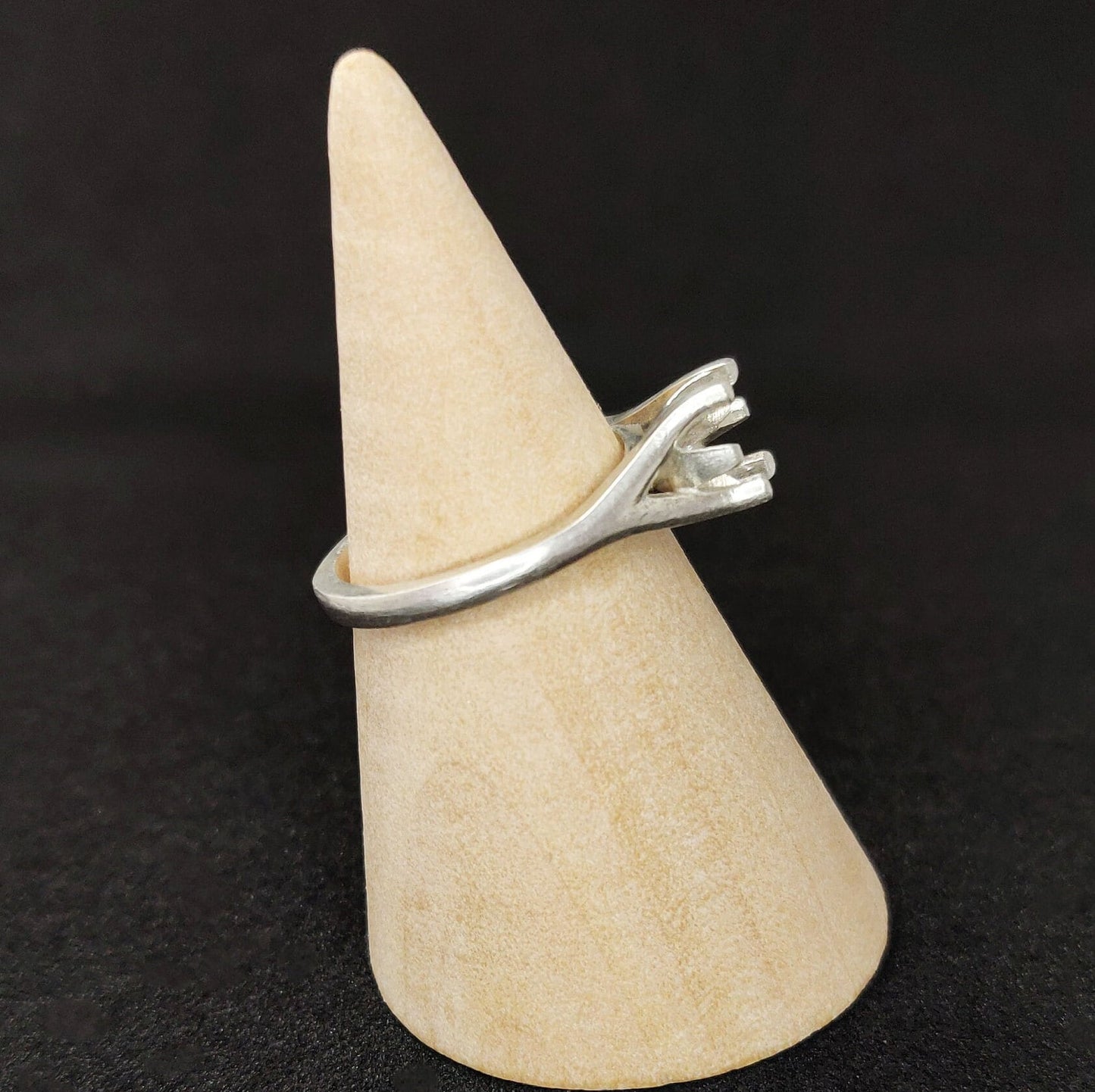 Six Prong Bezel Setting Ring
