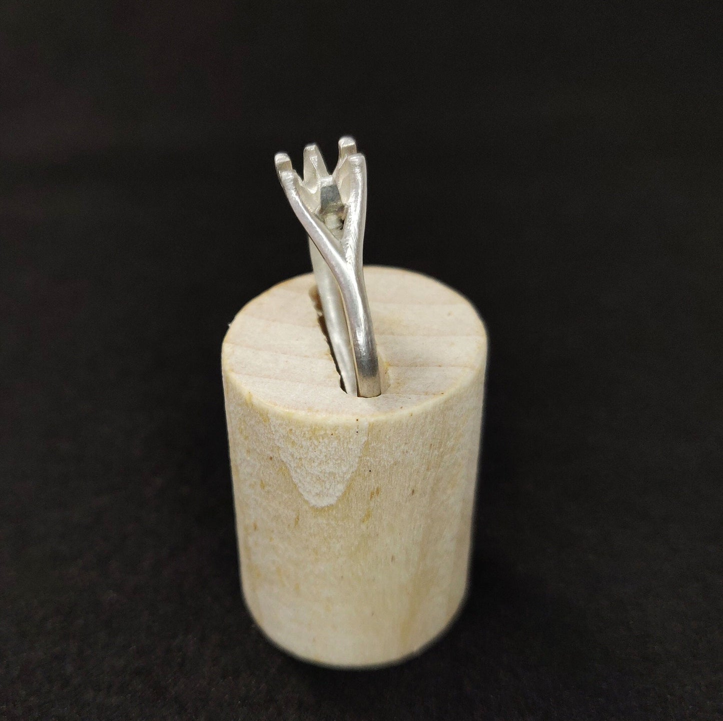 Six Prong Bezel Setting Ring