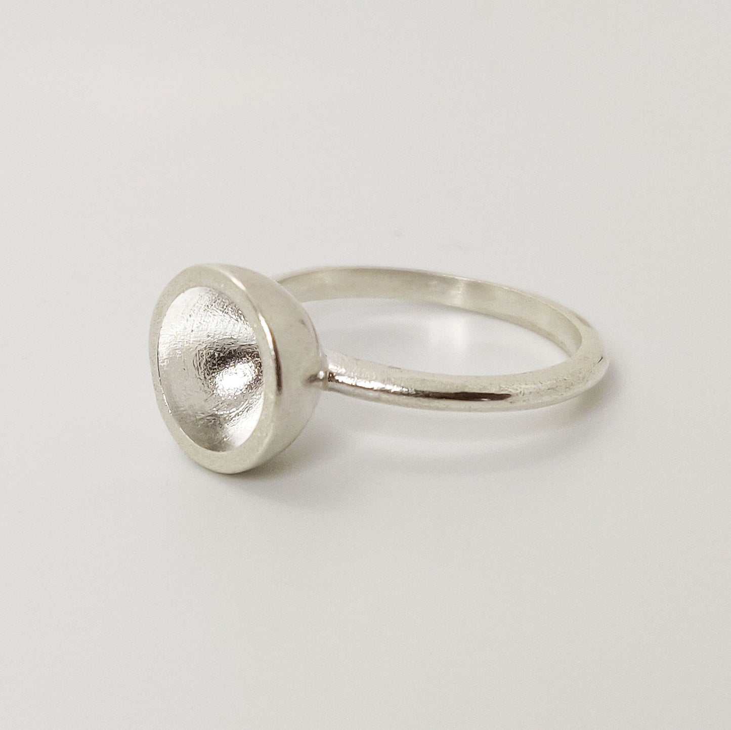 8mm Silver Cup Rubover Bezel Ring
