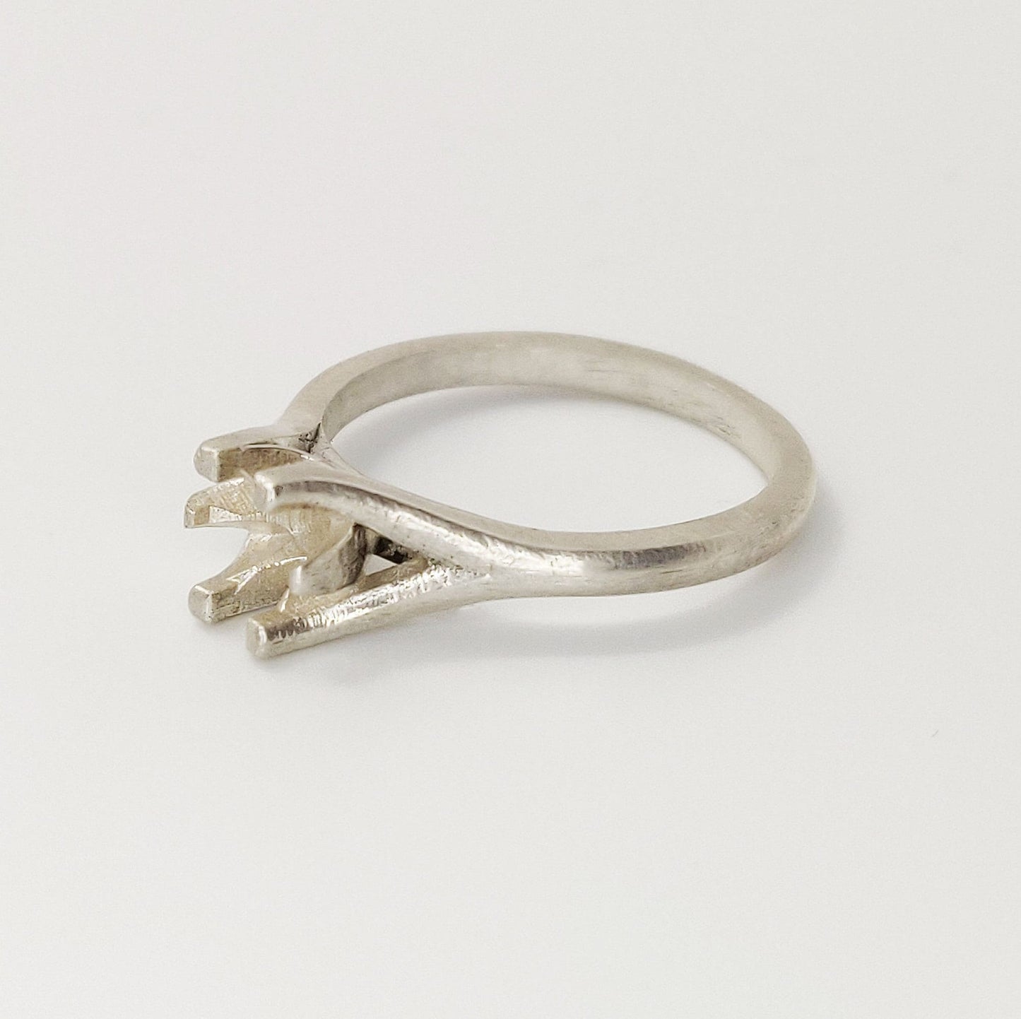 Six Prong Bezel Setting Ring