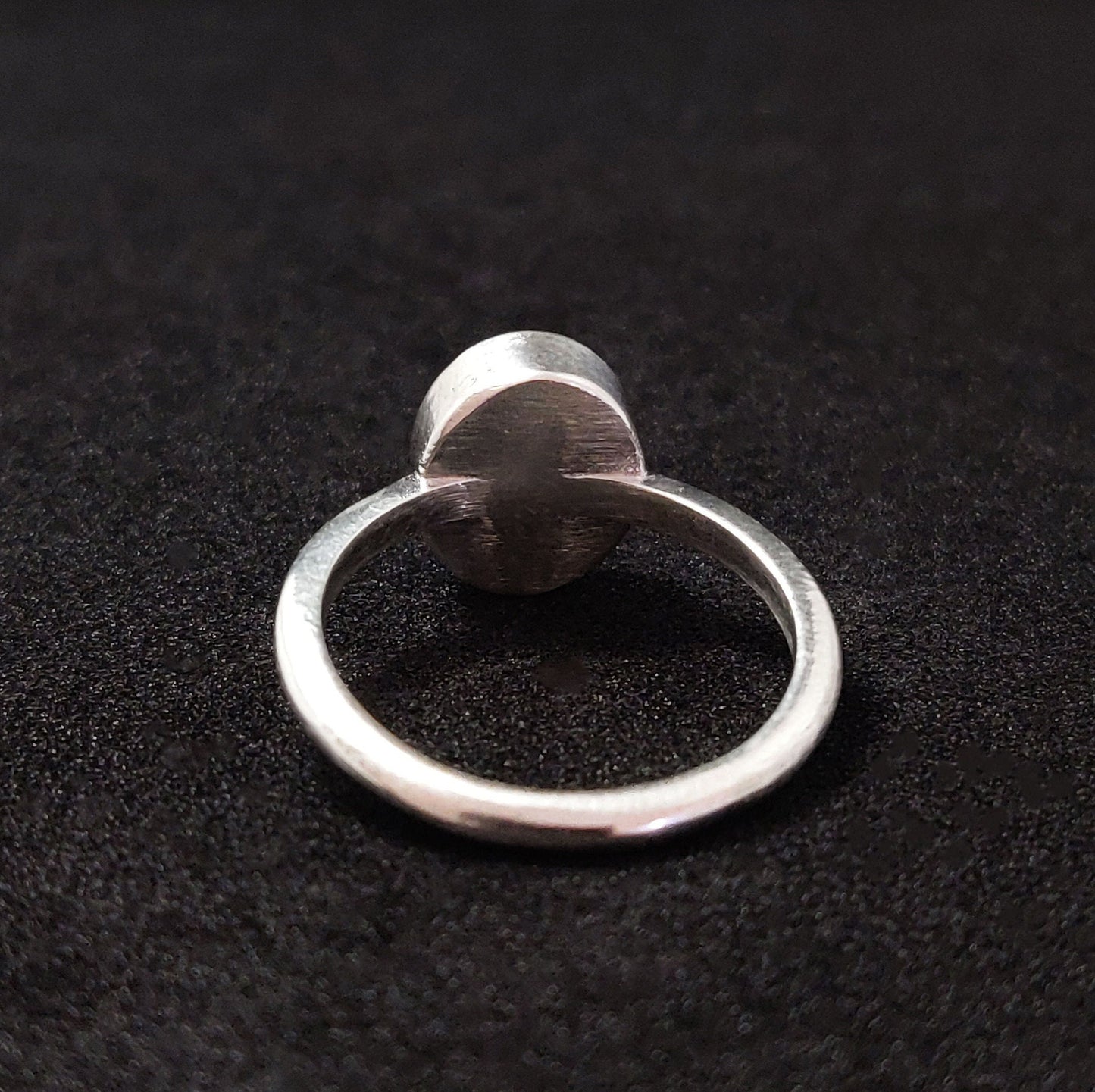 Oval Cabochon Ring Setting. 8x6mm Silver Cabochon Rubover Bezel Stacking Ring. Argentium Sterling Silver Cabochon Ring