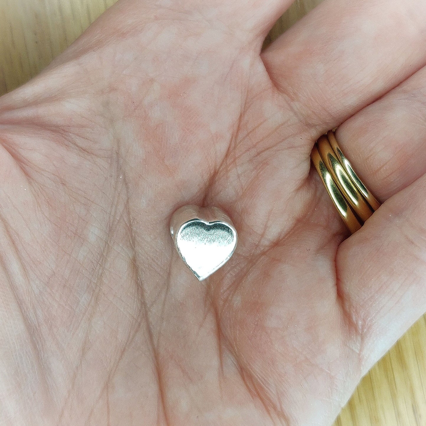 Silver Heart Bracelet Charm, Ready for Engraving or Gem Setting. Jewellery Makers Blank Heart Charm in Silver.