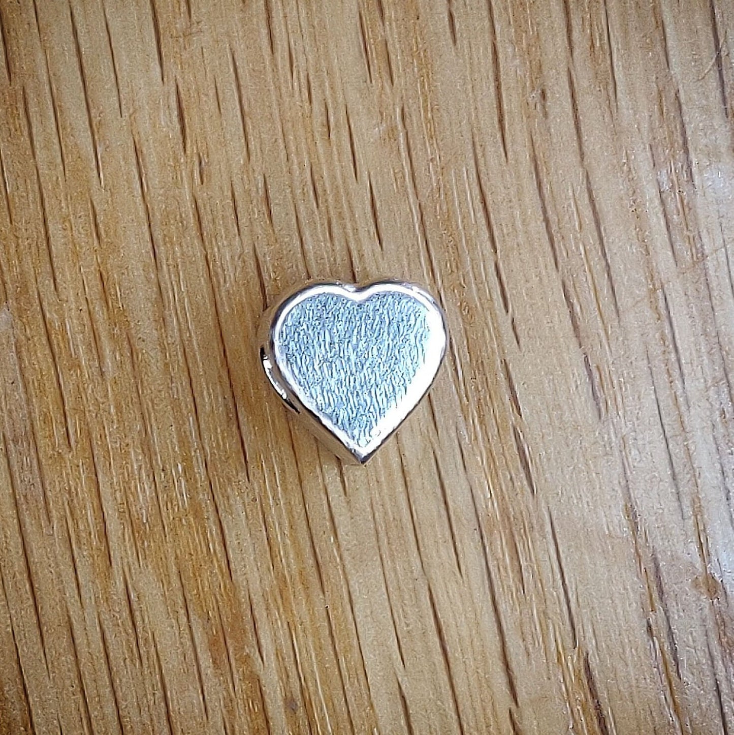 Silver Heart Bracelet Charm, Ready for Engraving or Gem Setting. Jewellery Makers Blank Heart Charm in Silver.