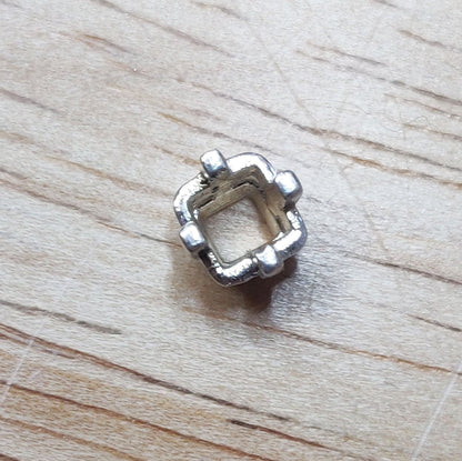 4x4mm Recycled Sterling Silver Square Gemstone Prong Setting for Jewelry Making