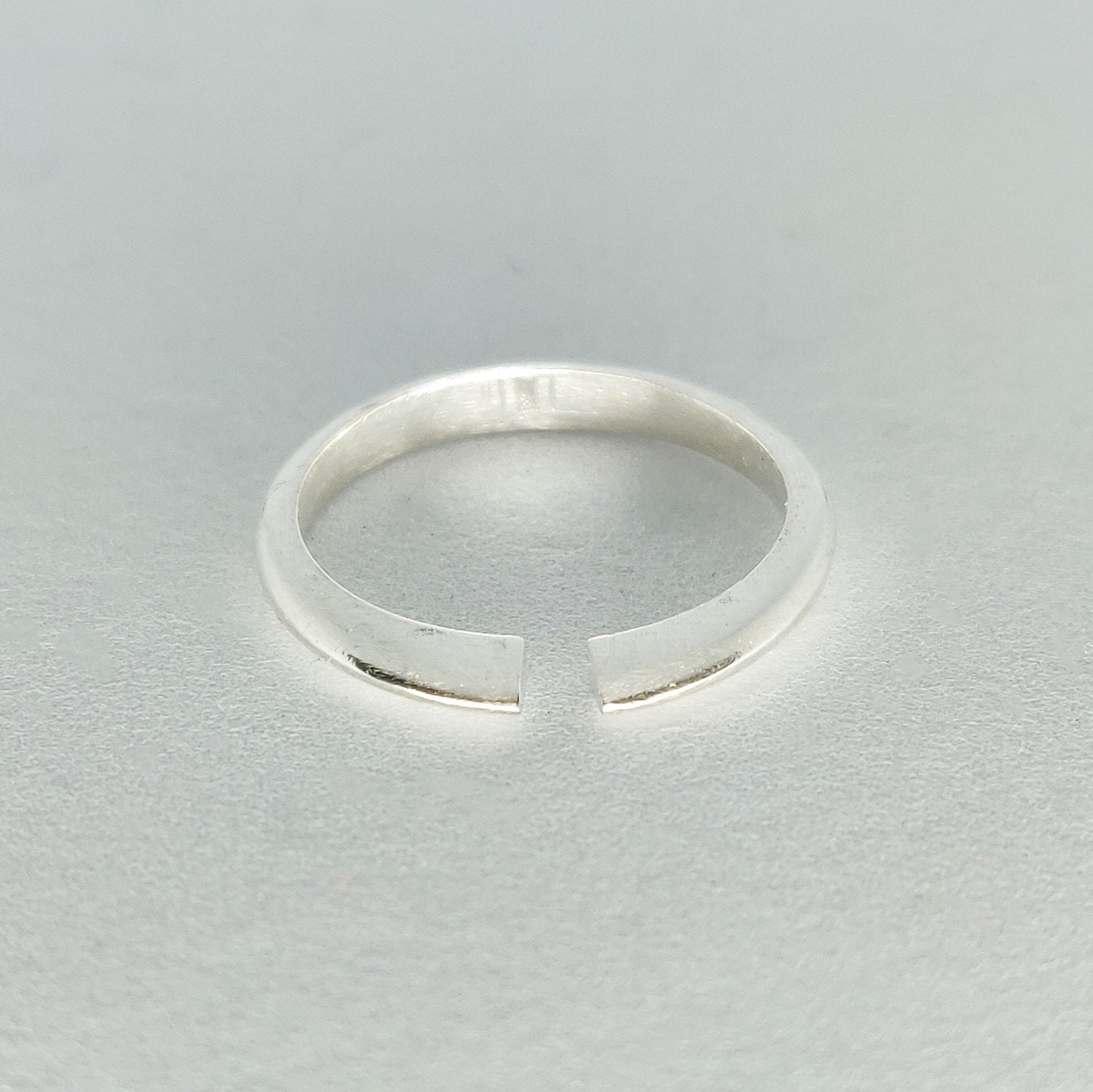 Delicate Argentium Sterling Silver Knife Edge Split Shank Ring Blank for Jewelry Making
