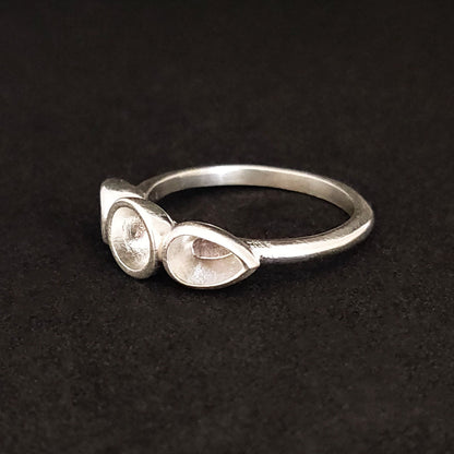 3 stone Silver Cup Bezel Ring Setting. Round Sealed Cup Rubover Bezel. Pear, Round, Pear Setting. Argentium Sterling Silver Stacking Ring.