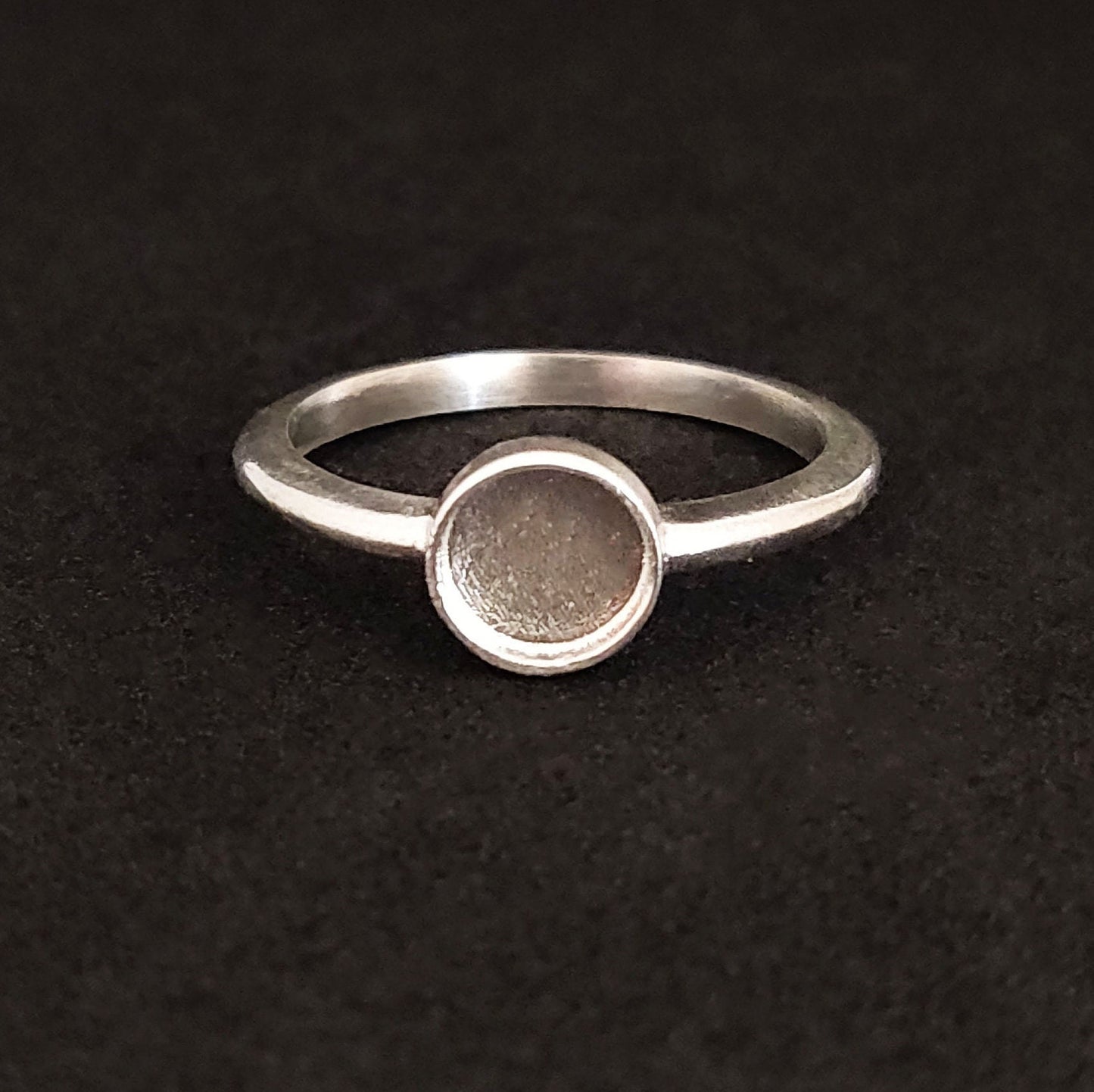 Cabochon Ring Setting. 6mm Silver Cabochon Rubover Bezel Ring Mount Stacking Ring. Argentium Sterling Silver Cabochon Ring
