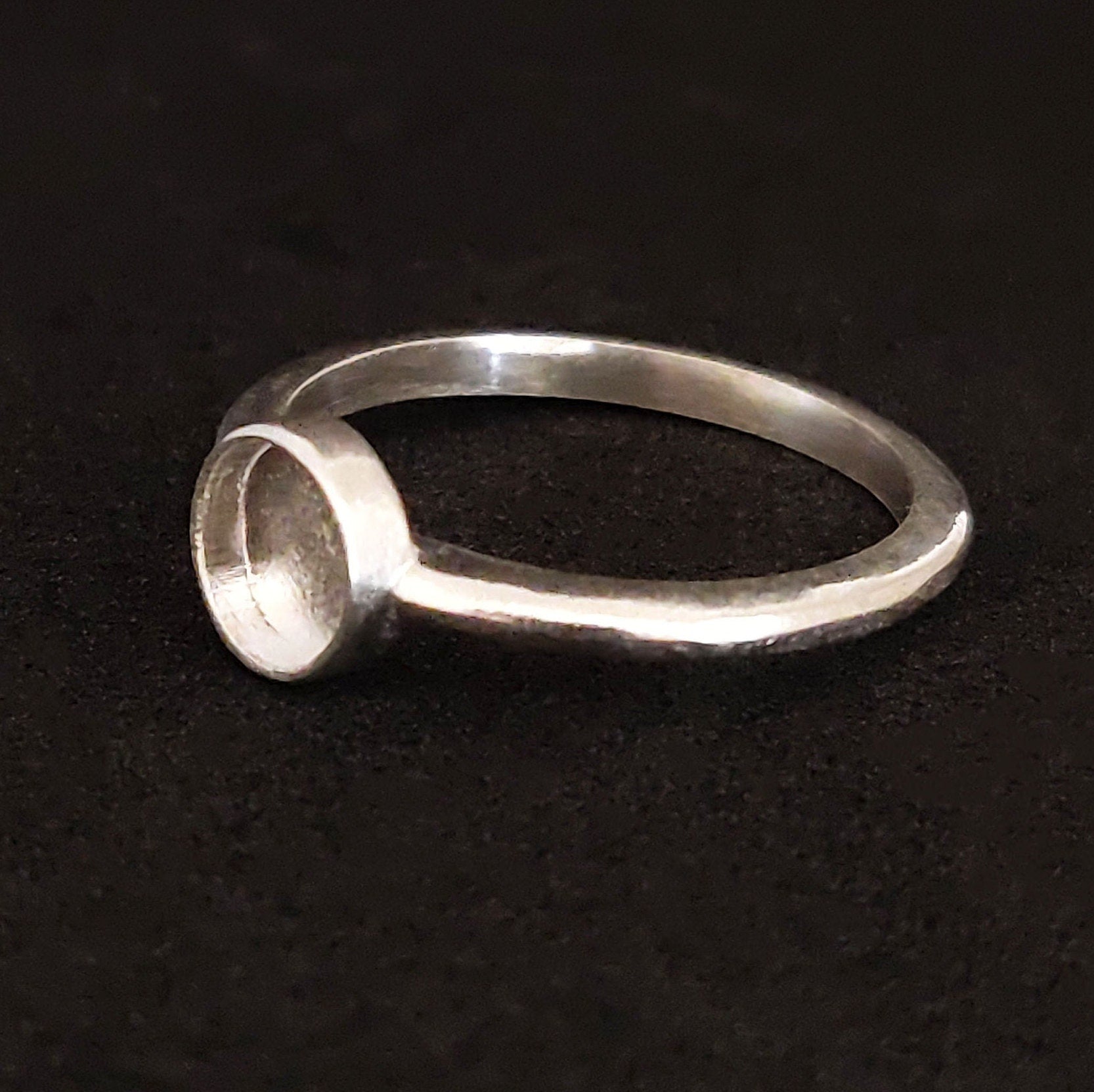 Cabochon Ring Setting. 6mm Silver Cabochon Rubover Bezel Ring Mount Stacking Ring. Argentium Sterling Silver Cabochon Ring