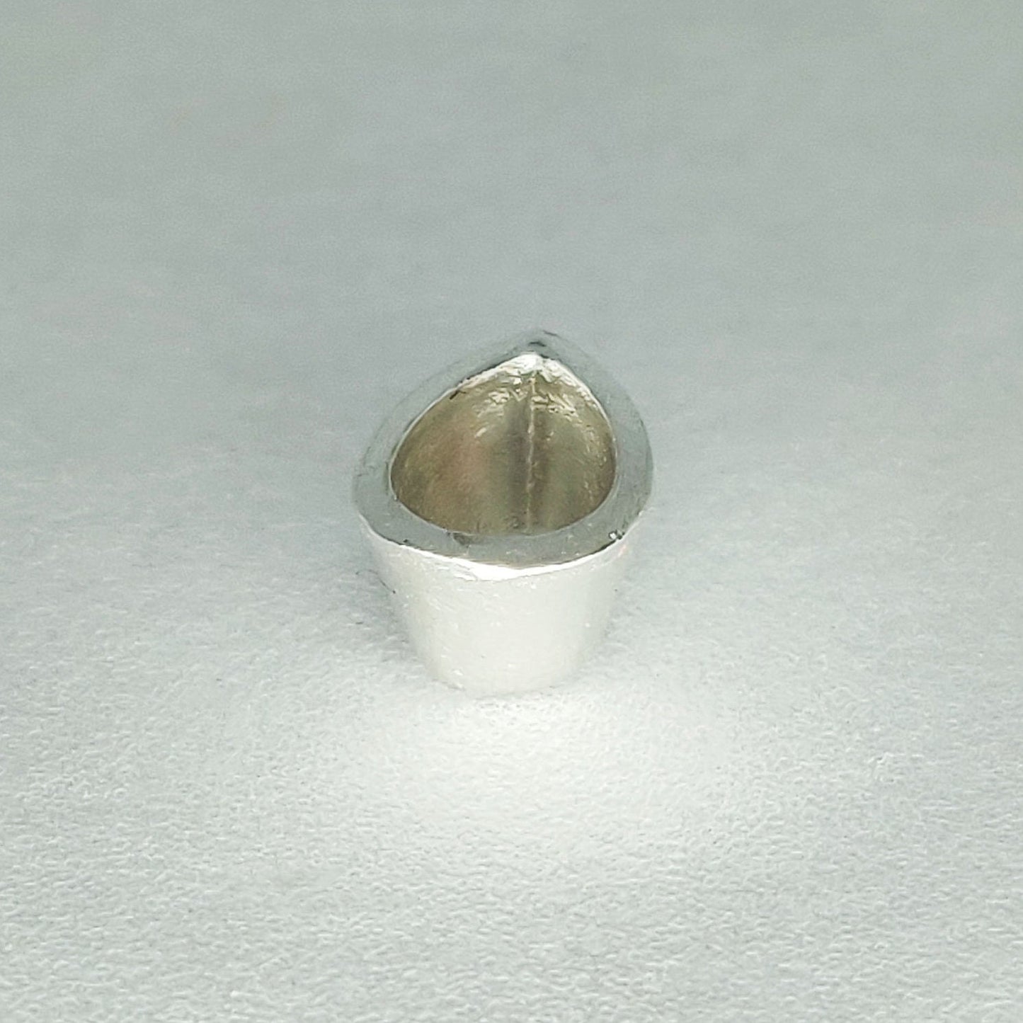 6x4mm Pear Cut Gemstone Rubover Setting