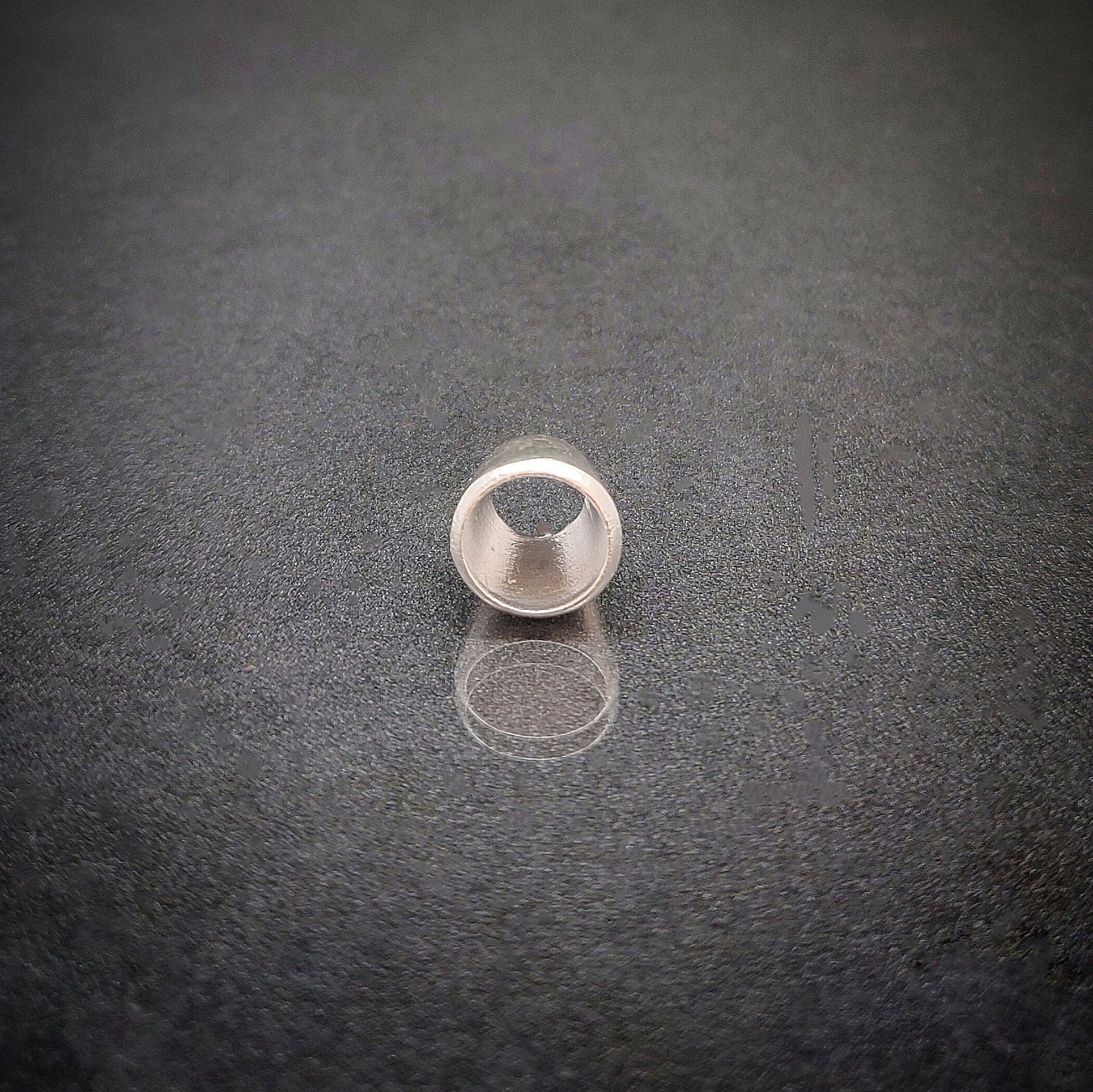 8mm Silver Brilliant Cut Gemstone Rubover Setting