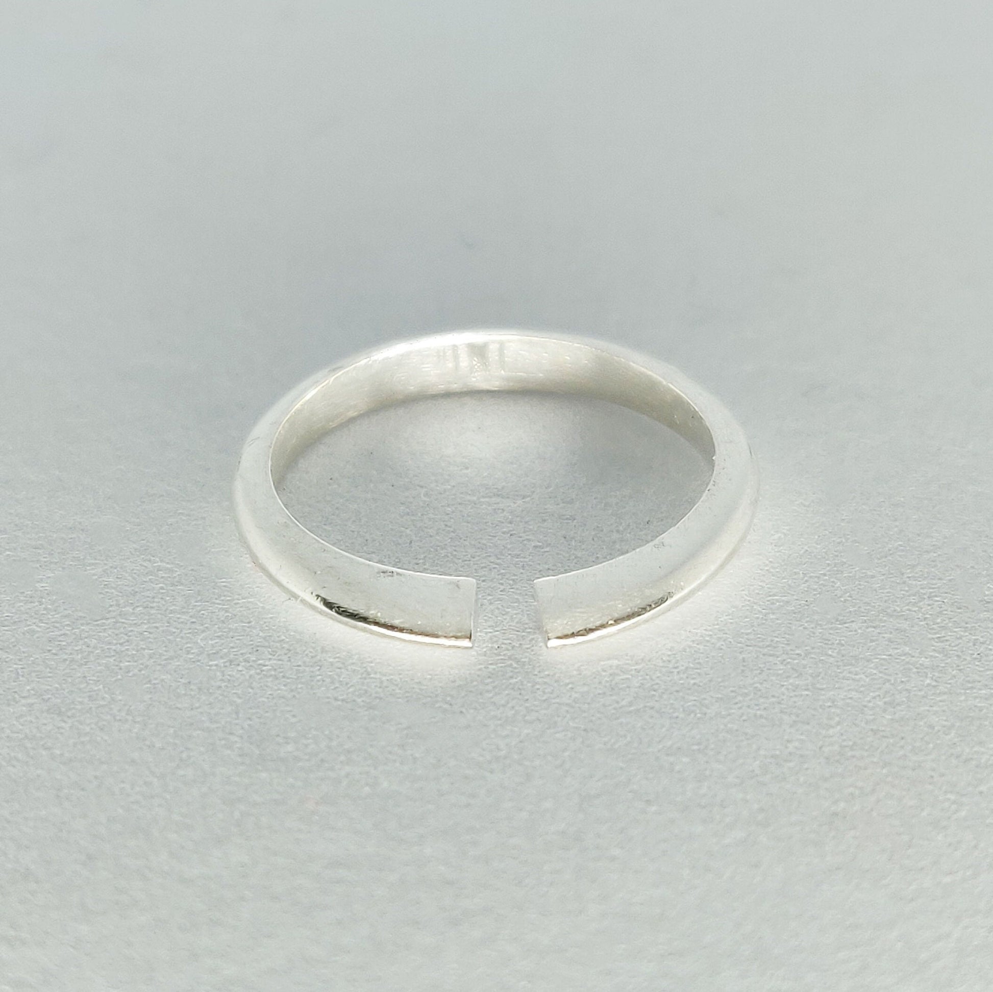 Tapered Shank Silver Ring Blank. Cast Split Shank Ring For Jewellery Making, Available in Silver or Gold. Ready to Attach to a Gem Setting.